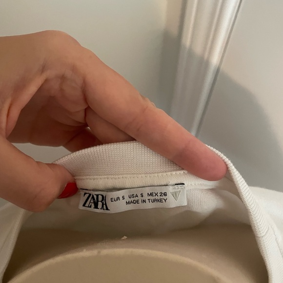 Zara funky tee - Picture 2 of 2